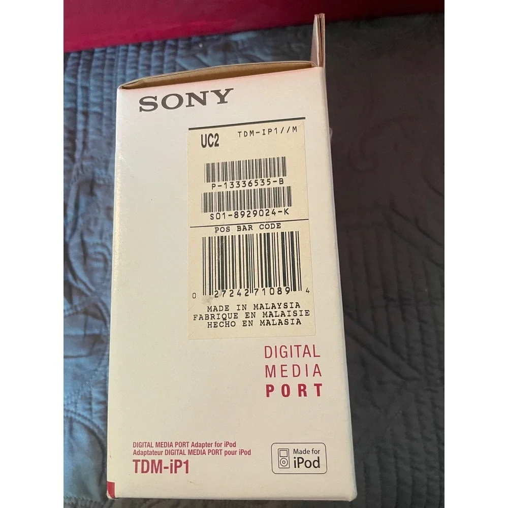 Sony TDM-iP1 Digital Media Port Adapter for iPod Docking Station Black NIB